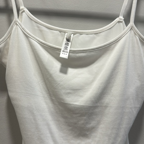 Skims Cami Bundle - Picture 4 of 7